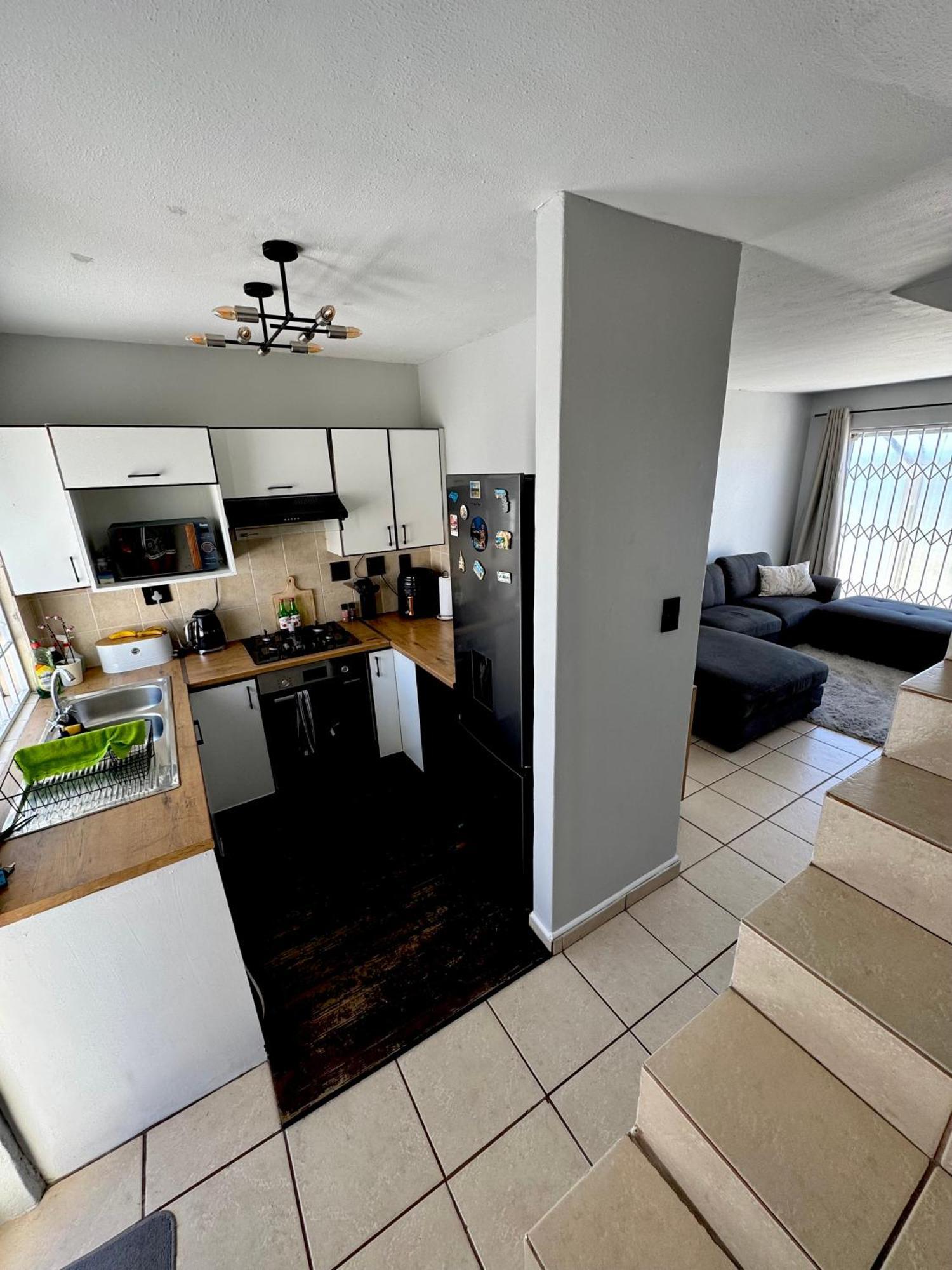 Muizenberg House *
